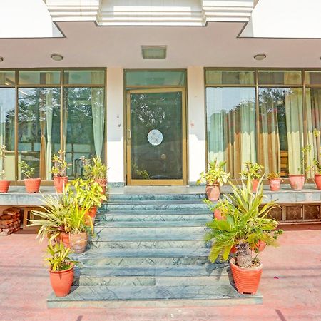 Super Collection O Bani Park Near Collectorate Circle Formerly Anuja Palace Jaipur Exterior photo